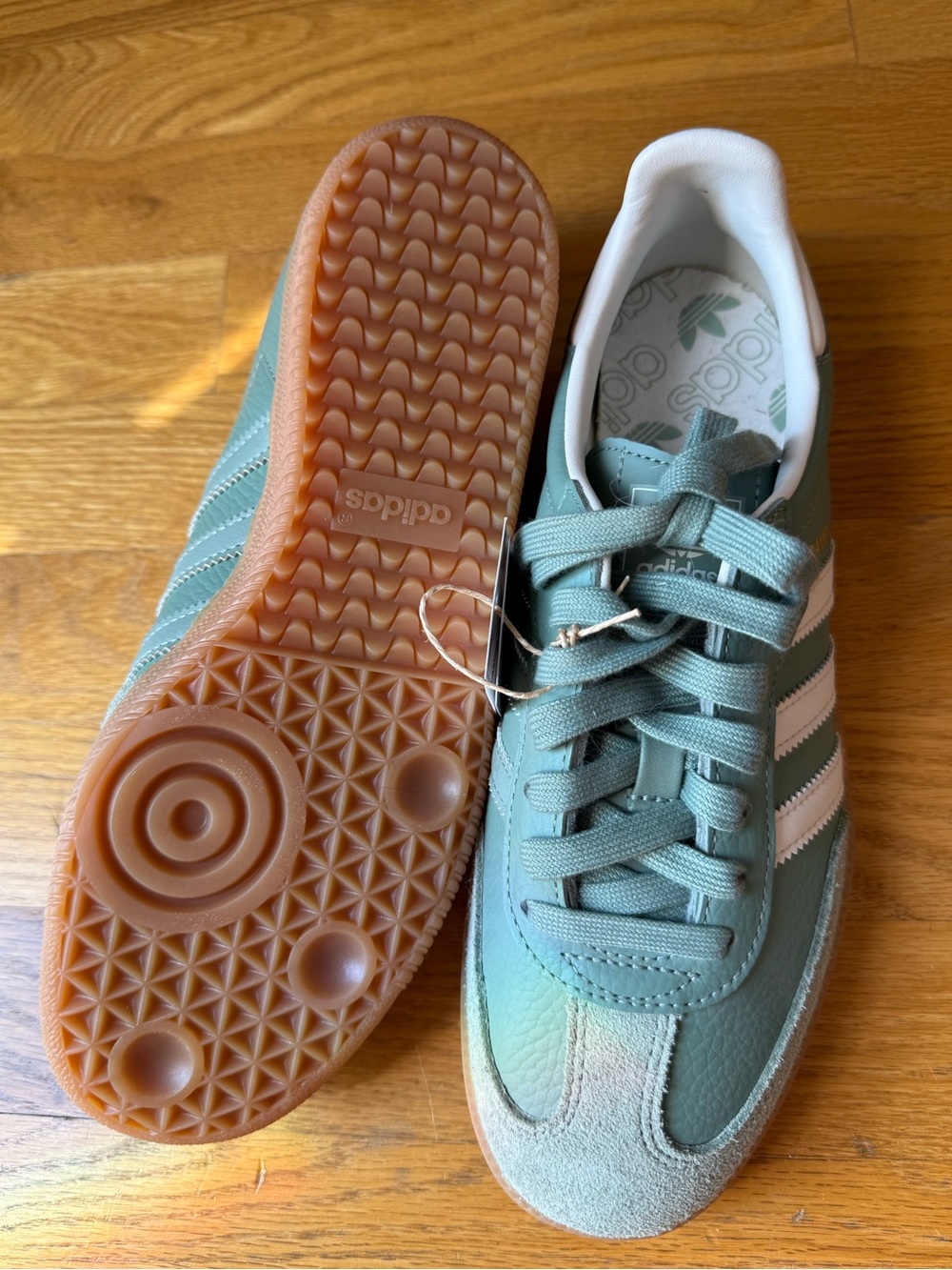 Adidas Samba OG Sneakers in Sage Green - Picture 5 of 6